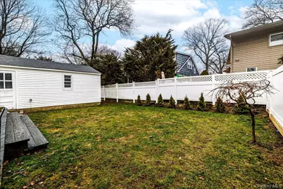 108 Ambrose Avenue, Malverne, NY 11565 - Photo 17