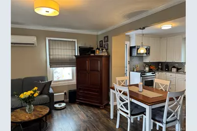 41 W 6th Street, Patchogue, NY 11772 - Photo 3