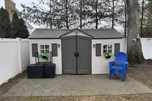 41 W 6th St, Patchogue, NY 11772 - Photo 21