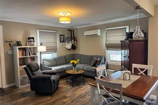 41 W 6th St, Patchogue, NY 11772 - Photo 7