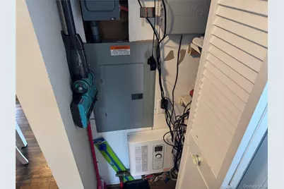 41 W 6th Street, Patchogue, NY 11772 - Photo 15