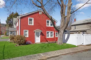 8 John St, Port Jervis, NY 12771 - Photo 5