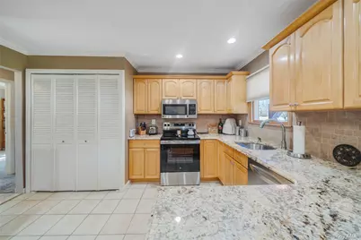 7 Hemlock Road, Mount Sinai, NY 11766 - Photo 21