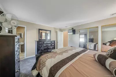 7 Hemlock Road, Mount Sinai, NY 11766 - Photo 27