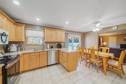 7 Hemlock Road, Mount Sinai, NY 11766 - Photo 19