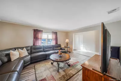 7 Hemlock Road, Mount Sinai, NY 11766 - Photo 13