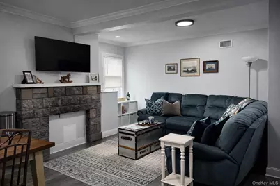 118 Forest Avenue, Glen Cove, NY 11542 - Photo 3