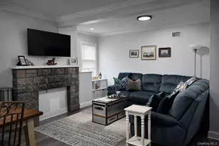 118 Forest Ave, Glen Cove, NY 11542 - Photo 3