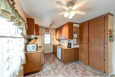 150 Park Lane, Massapequa, NY 11758 - Photo 9