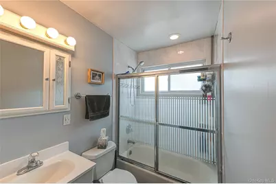 150 Park Lane, Massapequa, NY 11758 - Photo 15