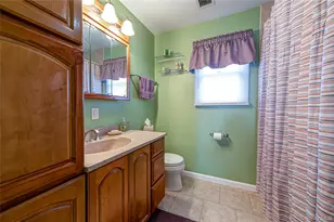 150 Park Ln, Massapequa, NY 11758 - Photo 21