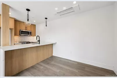 325 Manville #201, Pleasantville, NY 10570 - Photo 3