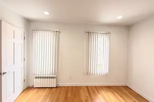 70-27 65th St, Glendale, NY 11385 - Photo 11