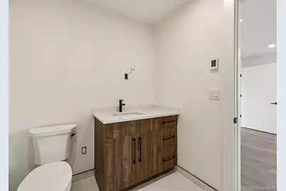 325 Manville #102, Pleasantville, NY 10570 - Photo 27