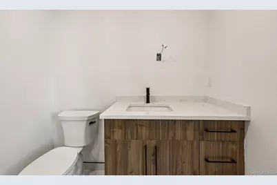 325 Manville #102, Pleasantville, NY 10570 - Photo 25