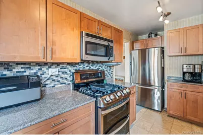 18-55 Corporal Kennedy St #6H, Bayside, NY 11360 - Photo 3