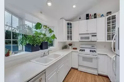 12 Ridge Lane, Hampton Bays, NY 11946 - Photo 3