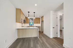 325 Manville Rd, Pleasantville, NY 10570 - Photo 3