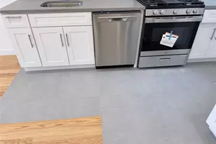 40-18 50th Ave, Sunnyside, NY 11104 - Photo 9