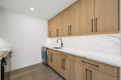 325 Manville Road #203, Pleasantville, NY 10570 - Photo 5
