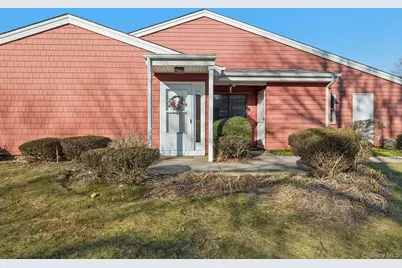 908 Drew Lane, Saint James, NY 11780 - Photo 3