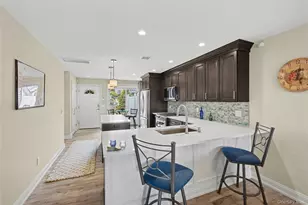 805 Bluffs Dr N, Calverton, NY 11933 - Photo 5