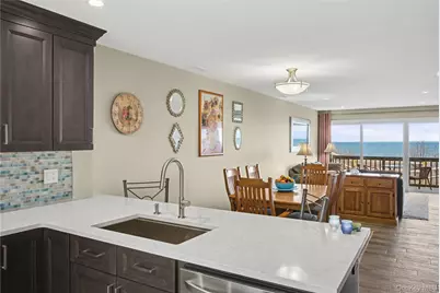 805 Bluffs Drive N, Calverton, NY 11933 - Photo 9