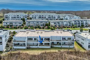805 Bluffs Dr N, Calverton, NY 11933 - Photo 27