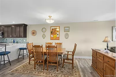 805 Bluffs Drive N, Calverton, NY 11933 - Photo 11