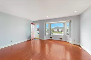 15 Lisa Dr, Deer Park, NY 11729 - Photo 3