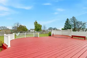 15 Lisa Dr, Deer Park, NY 11729 - Photo 17