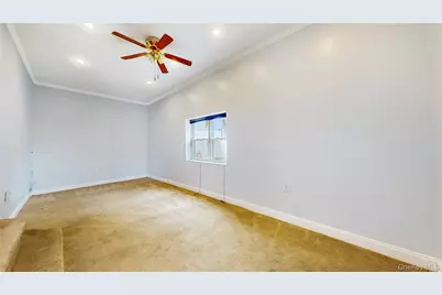 15 Lisa Drive, Deer Park, NY 11729 - Photo 7