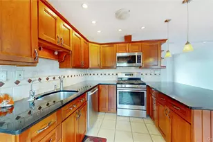 15 Lisa Dr, Deer Park, NY 11729 - Photo 11