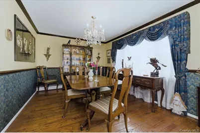 3881 Greentree Drive, Oceanside, NY 11572 - Photo 5