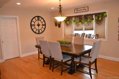 3021 Terrace Road, Wantagh, NY 11793 - Photo 5