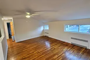 218 Warren Ave, Mamaroneck, NY 10543 - Photo 3