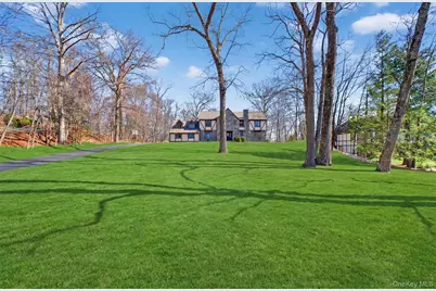 57 Innsbruck Boulevard, Hopewell Junction, NY 12533 - Photo 9