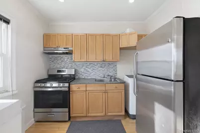 80 Lincoln Avenue, Pelham, NY 10803 - Photo 3