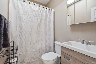 80 Lincoln Avenue, Pelham, NY 10803 - Photo 13