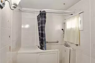 139 Milford St, Brooklyn, NY 11208 - Photo 5