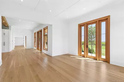 522 Wickapogue Road, Southampton, NY 11968 - Photo 17