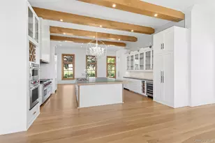 522 Wickapogue Rd, Southampton, NY 11968 - Photo 15