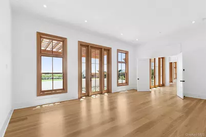 522 Wickapogue Road, Southampton, NY 11968 - Photo 9