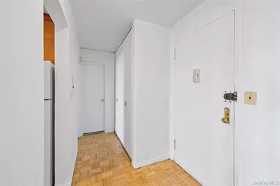 1841 Central Park Avenue #18P, Yonkers, NY 10710 - Photo 19