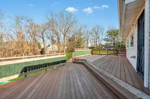 39 Sycamore Ave, Farmingville, NY 11738 - Photo 25