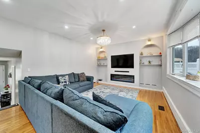 9 Valley View Drive, Yonkers, NY 10710 - Photo 7