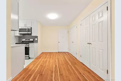 70-25 Yellowstone Boulevard #3U, Forest Hills, NY 11375 - Photo 13