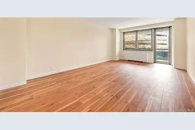 70-25 Yellowstone Boulevard #3U, Forest Hills, NY 11375 - Photo 7