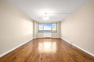 70-25 Yellowstone Blvd, Forest Hills, NY 11375 - Photo 5