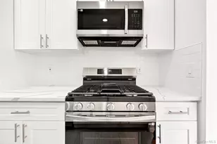 22 Hillside Terrace, White Plains, NY 10601 - Photo 11